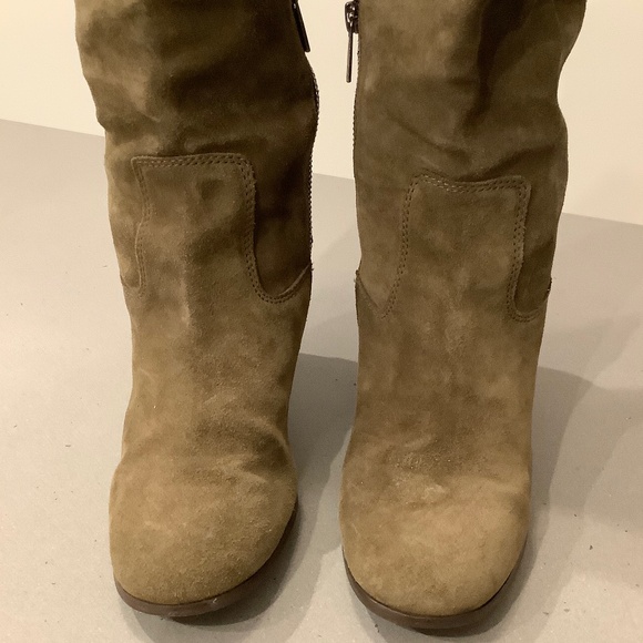 Michael Kors Tall Suede Khaki Round Toe Boot Size 9M - Picture 3 of 14